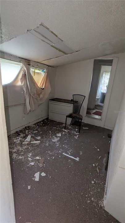 待售: $135,000 (2 贝兹, 2 浴室, 680 平方英尺)