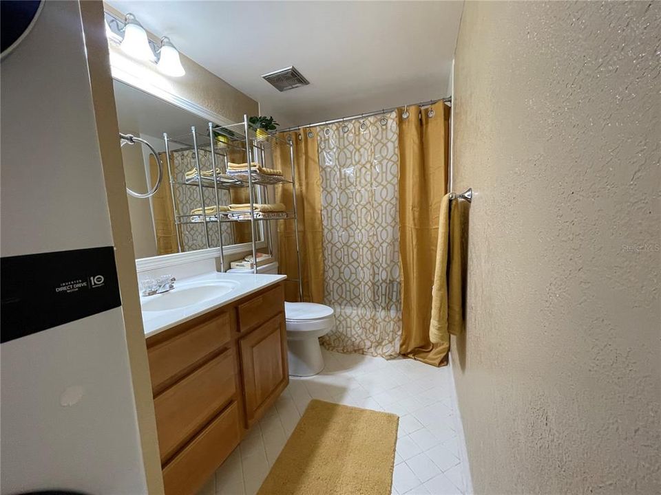 For Sale: $99,000 (1 beds, 1 baths, 756 Square Feet)