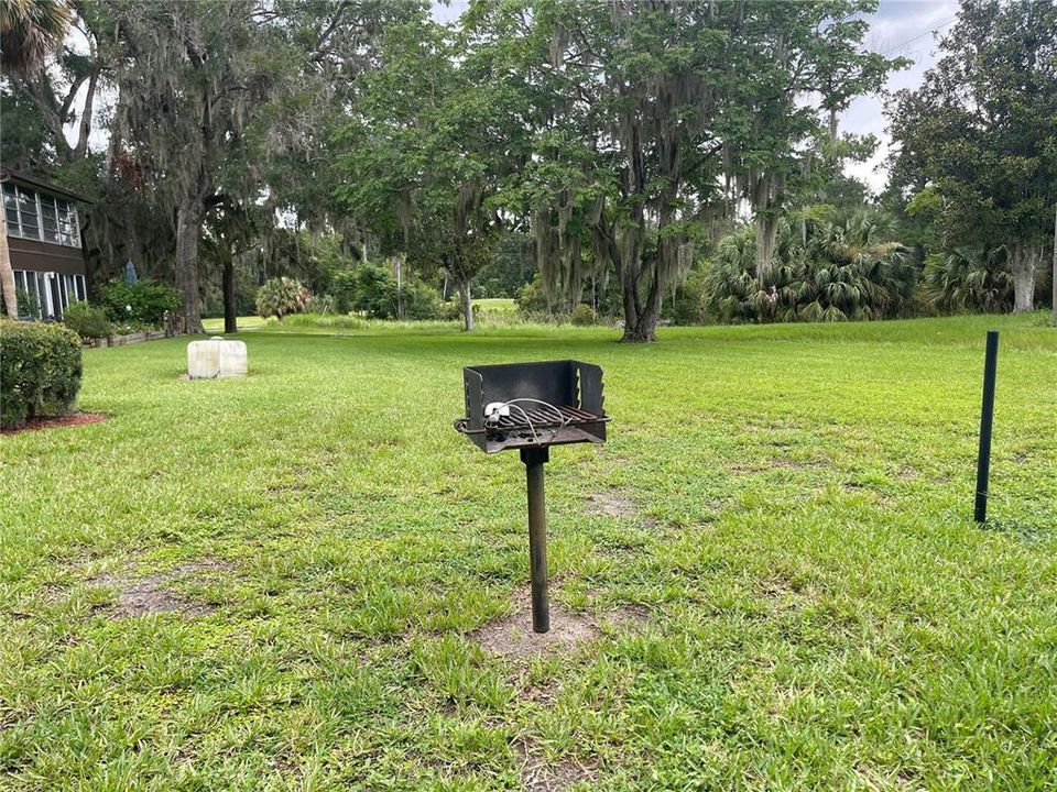 For Sale: $99,000 (1 beds, 1 baths, 756 Square Feet)