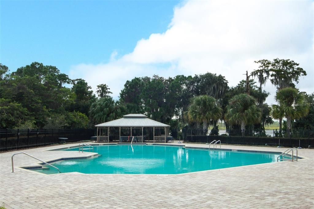 Под контрактом: $500,000 (3 спален, 2 ванн, 1826 Квадратных фут)