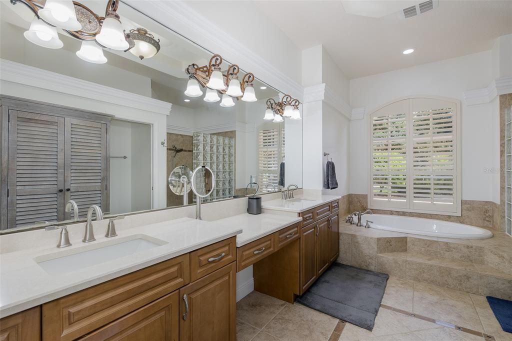 Active With Contract: $1,275,000 (5 beds, 4 baths, 3967 Square Feet)