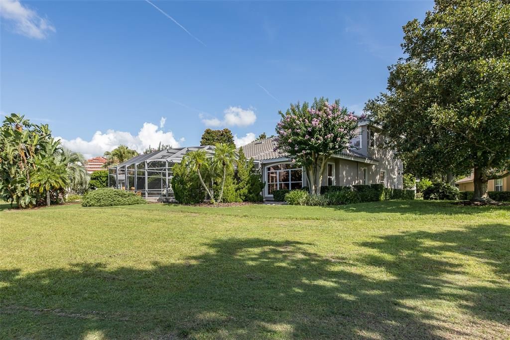 Active With Contract: $1,275,000 (5 beds, 4 baths, 3967 Square Feet)