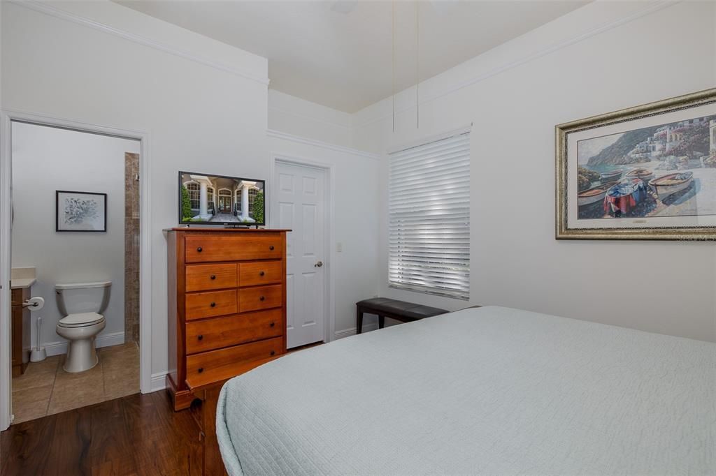 Active With Contract: $1,275,000 (5 beds, 4 baths, 3967 Square Feet)