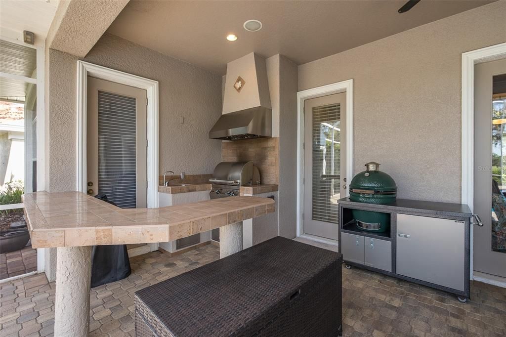 Active With Contract: $1,275,000 (5 beds, 4 baths, 3967 Square Feet)