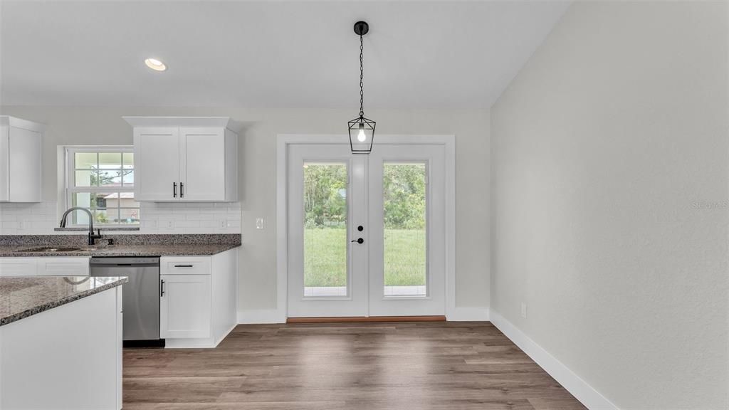 Active With Contract: $309,900 (3 beds, 2 baths, 1616 Square Feet)