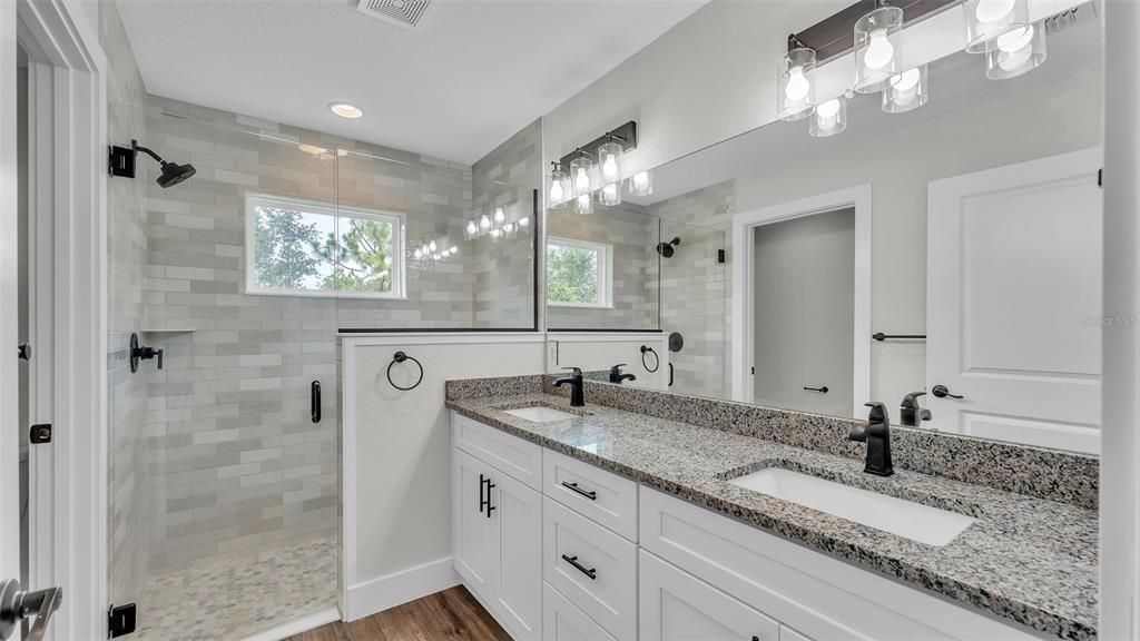 Active With Contract: $309,900 (3 beds, 2 baths, 1616 Square Feet)