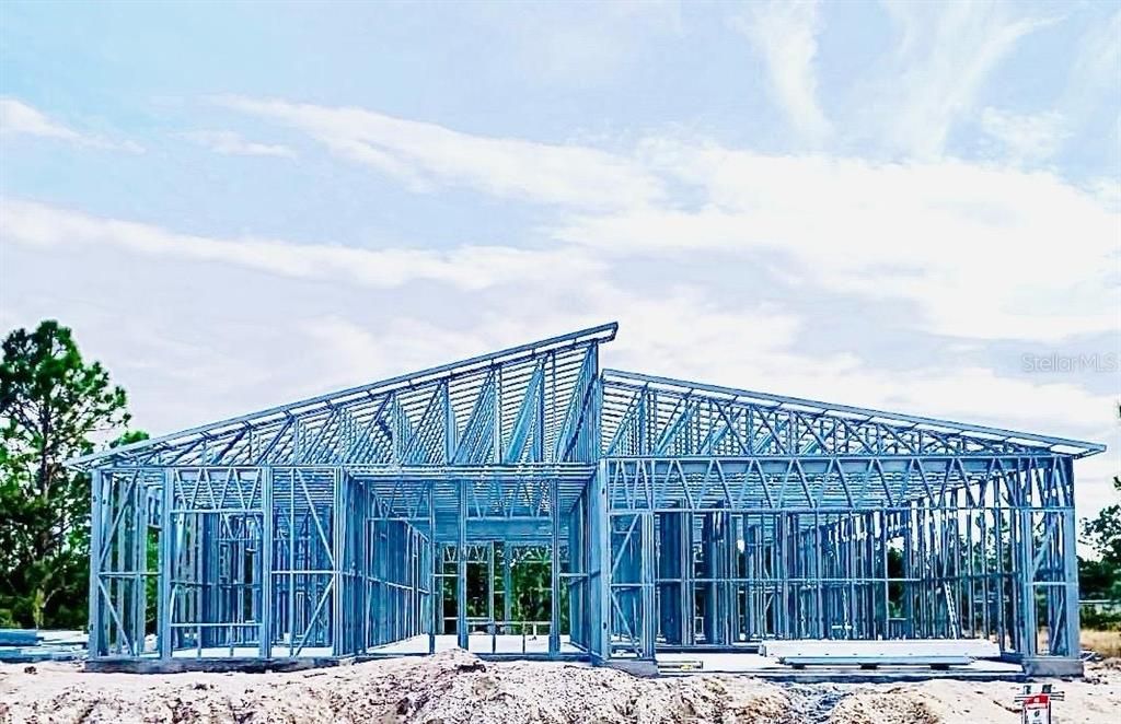 For Rent: $3,500 (5 beds, 3 baths, 2300 Square Feet)