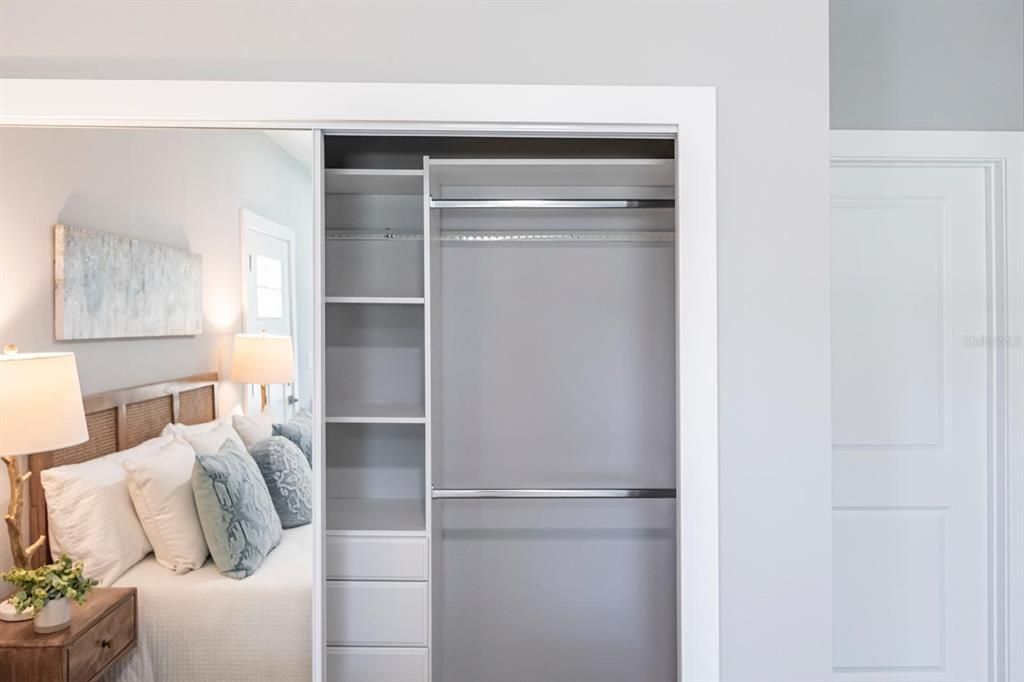 For Rent: $3,500 (5 beds, 3 baths, 2300 Square Feet)