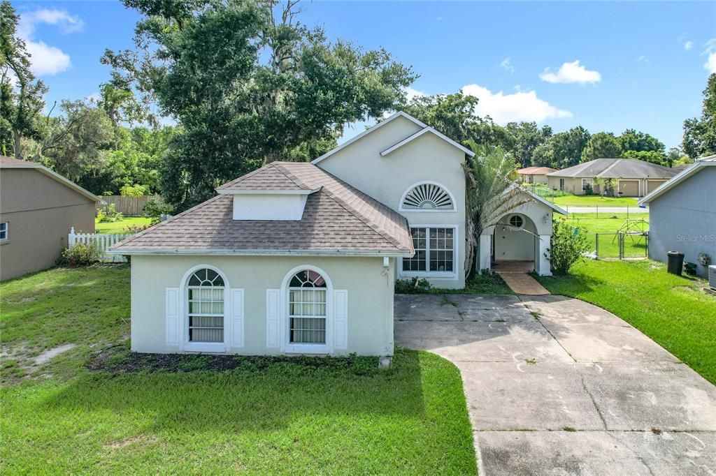 Recently Sold: $250,000 (3 beds, 2 baths, 1467 Square Feet)