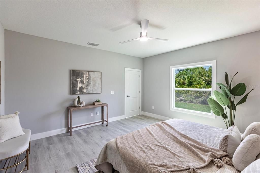 For Rent: $3,500 (5 beds, 3 baths, 2300 Square Feet)