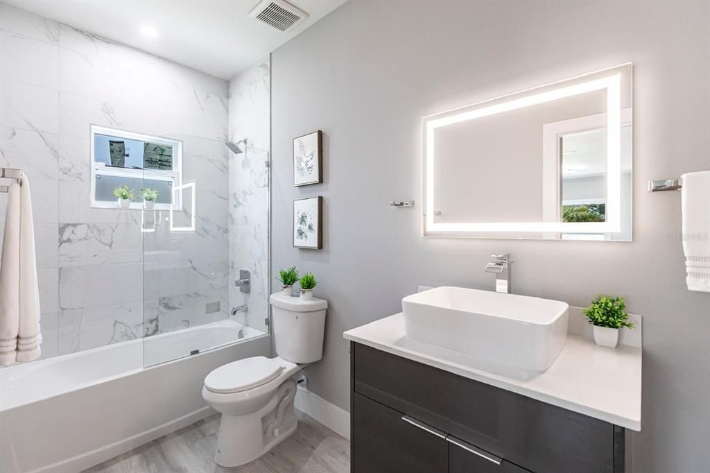 For Rent: $3,500 (5 beds, 3 baths, 2300 Square Feet)