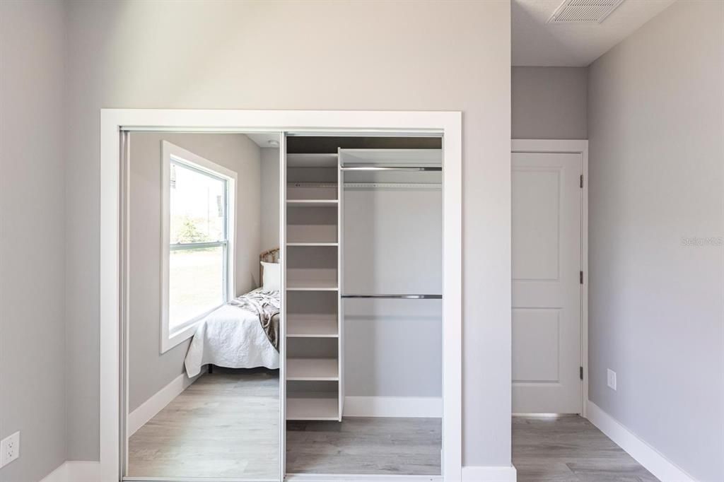 For Rent: $3,500 (5 beds, 3 baths, 2300 Square Feet)