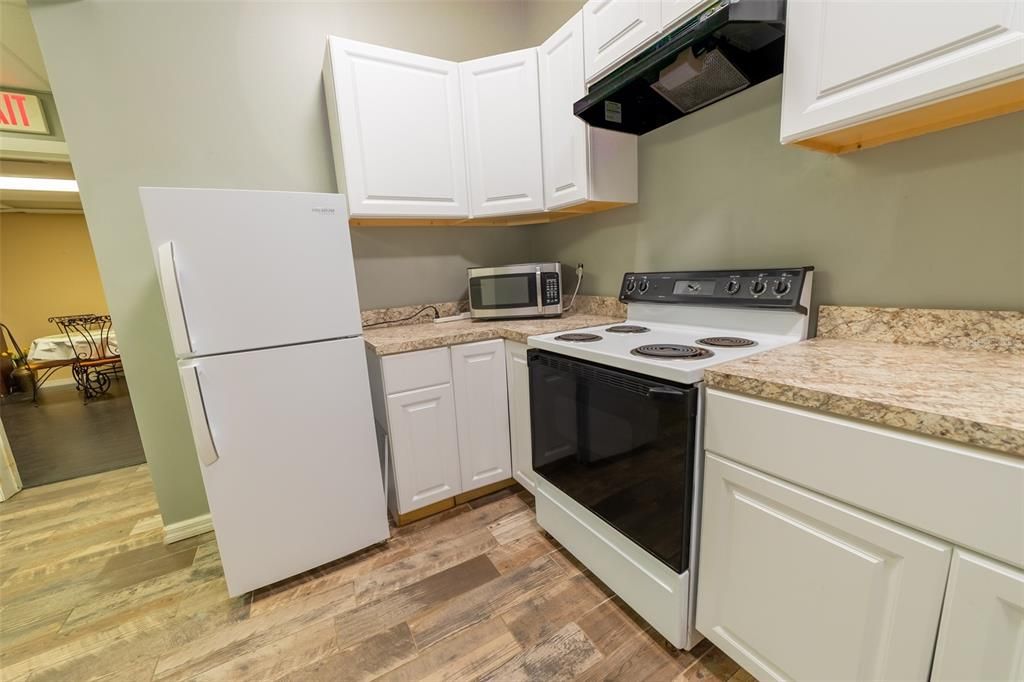 Active With Contract: $1,199,000 (4 beds, 3 baths, 6284 Square Feet)