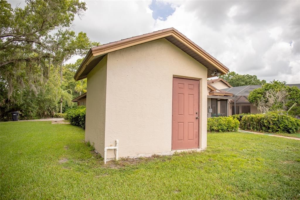 Active With Contract: $1,199,000 (4 beds, 3 baths, 6284 Square Feet)