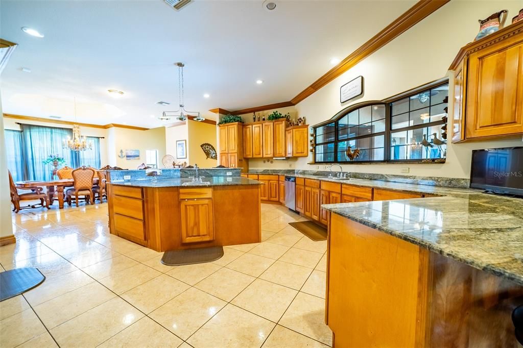 Active With Contract: $1,199,000 (4 beds, 3 baths, 6284 Square Feet)