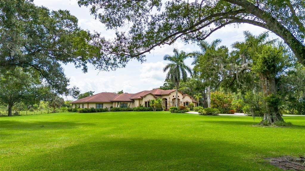 Active With Contract: $1,199,000 (4 beds, 3 baths, 6284 Square Feet)