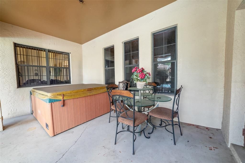 Active With Contract: $1,199,000 (4 beds, 3 baths, 6284 Square Feet)