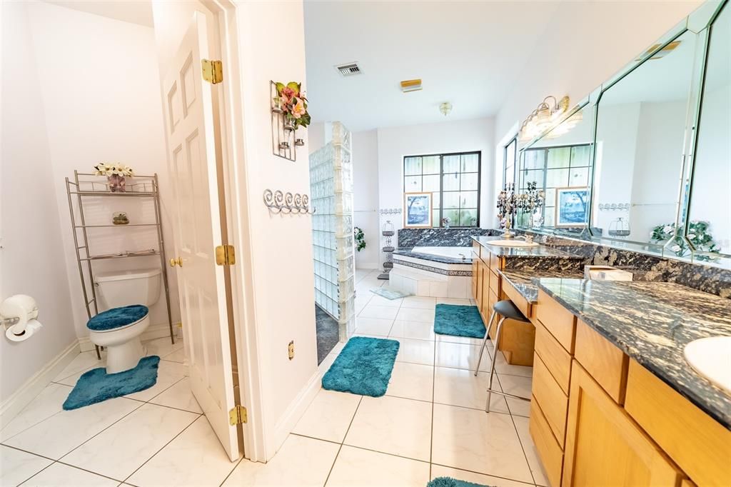 Active With Contract: $1,199,000 (4 beds, 3 baths, 6284 Square Feet)