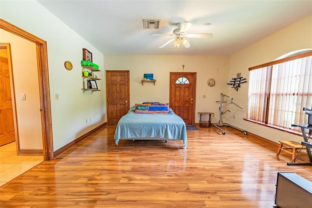 Active With Contract: $1,199,000 (4 beds, 3 baths, 6284 Square Feet)