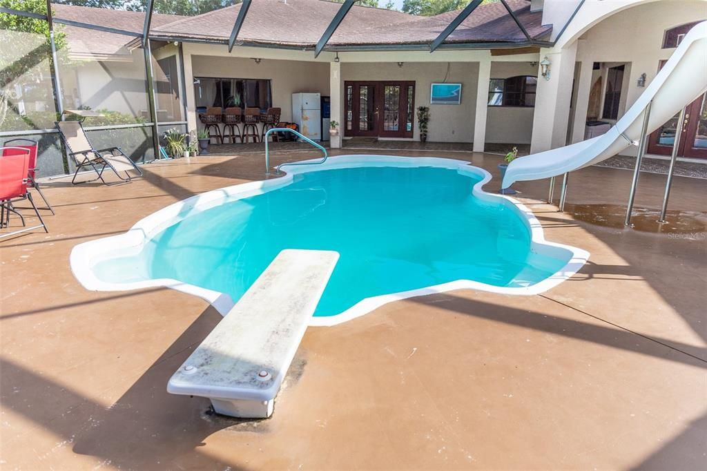 Active With Contract: $1,199,000 (4 beds, 3 baths, 6284 Square Feet)