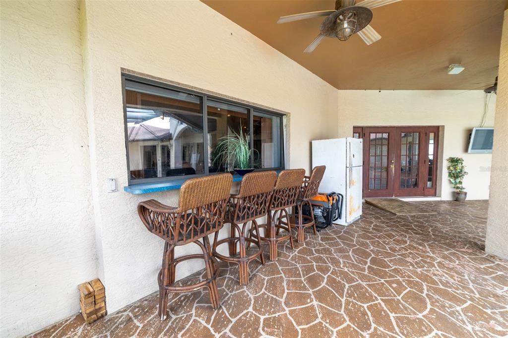 Active With Contract: $1,199,000 (4 beds, 3 baths, 6284 Square Feet)