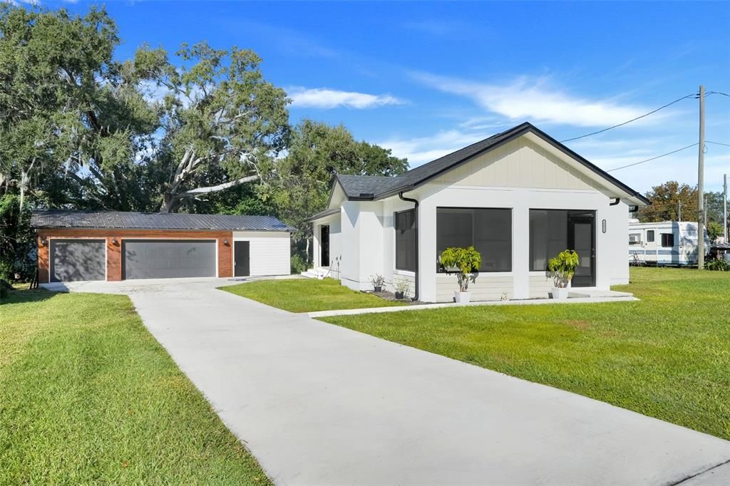 Под контрактом: $550,000 (3 спален, 2 ванн, 1554 Квадратных фут)