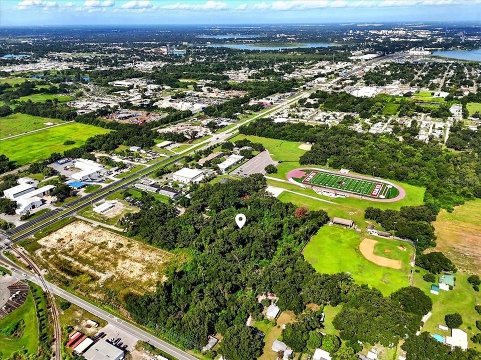 待售: $580,000 (5.14 acres)