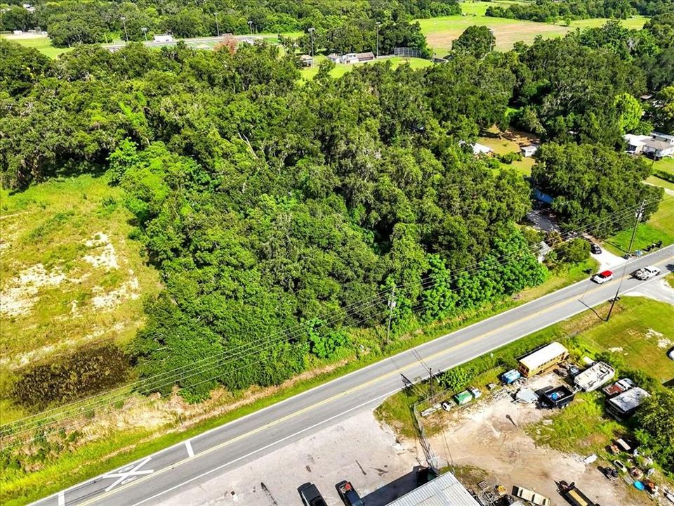 待售: $580,000 (5.14 acres)