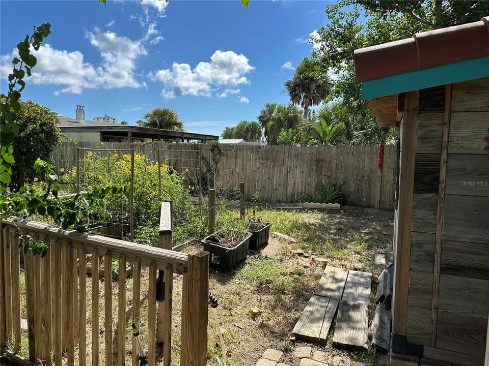 В аренду: $2,150 (2 спален, 1 ванн, 940 Квадратных фут)