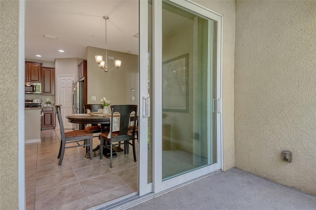 待售: $325,000 (3 贝兹, 2 浴室, 1430 平方英尺)