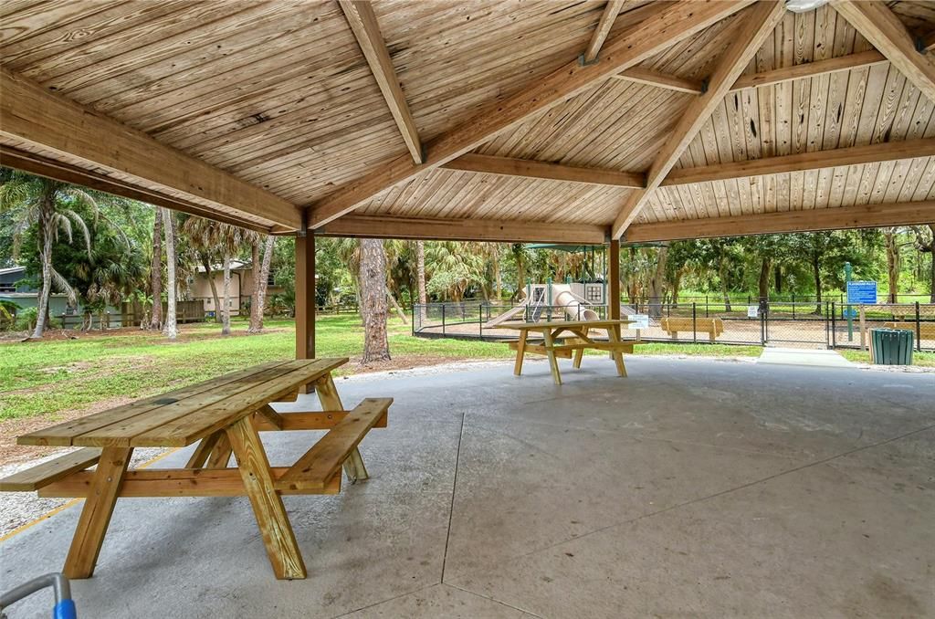 待售: $325,000 (3 贝兹, 2 浴室, 1430 平方英尺)