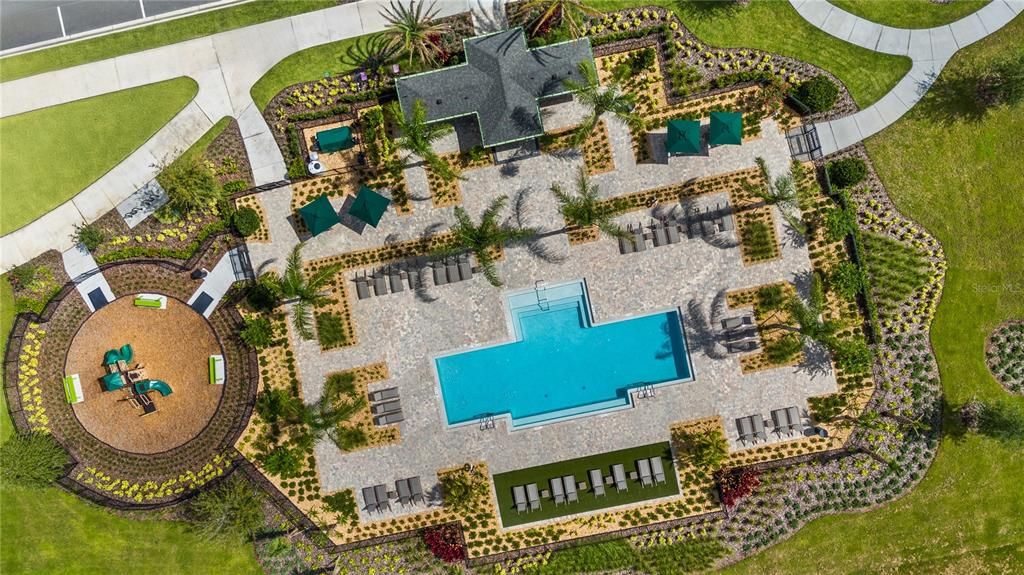 Active With Contract: $610,504 (5 beds, 3 baths, 3385 Square Feet)