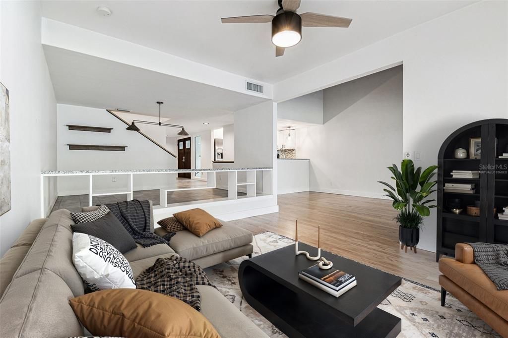 待售: $425,000 (3 贝兹, 2 浴室, 1924 平方英尺)