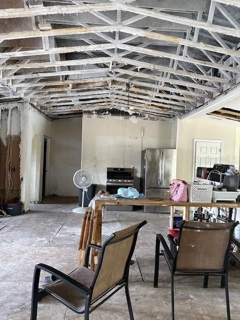 Active With Contract: $250,000 (3 beds, 2 baths, 3072 Square Feet)