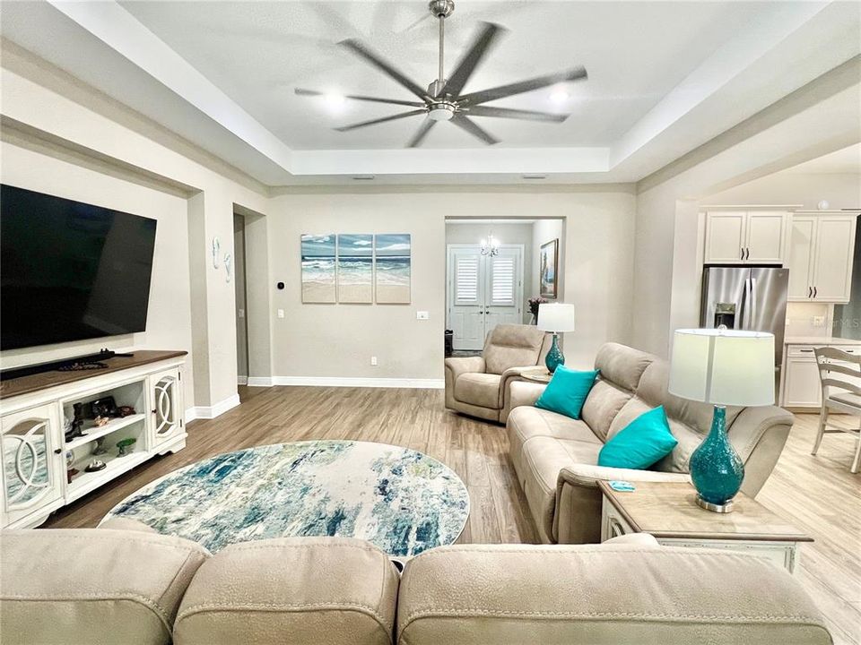 待售: $950,000 (4 贝兹, 4 浴室, 3401 平方英尺)