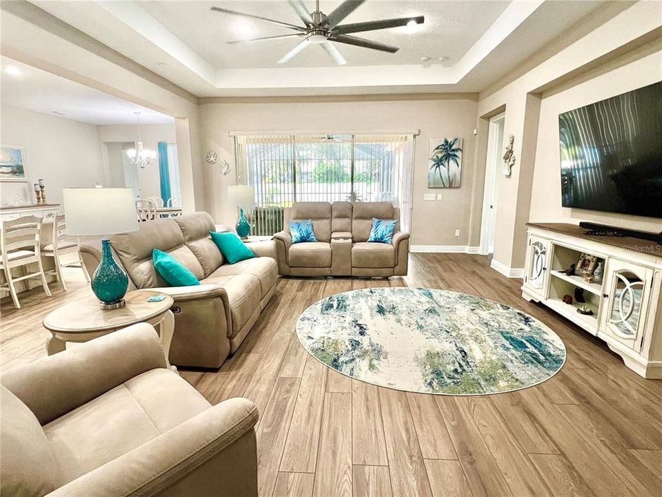 待售: $950,000 (4 贝兹, 4 浴室, 3401 平方英尺)