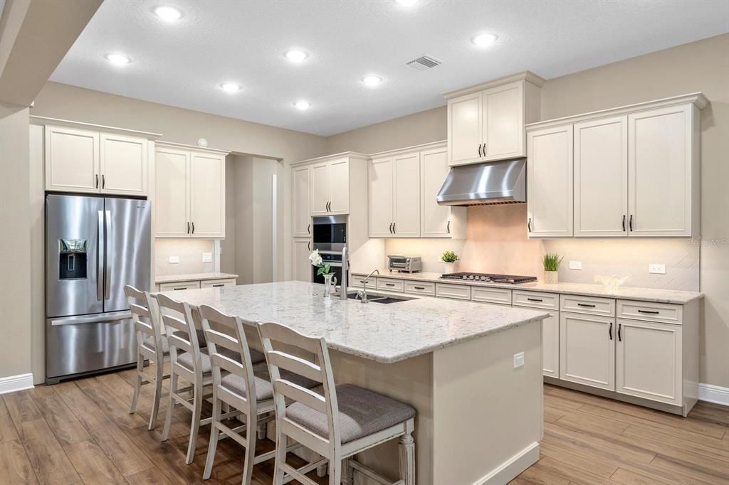 待售: $950,000 (4 贝兹, 4 浴室, 3401 平方英尺)