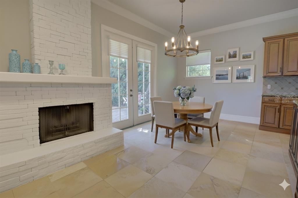 For Sale: $1,149,900 (4 beds, 4 baths, 3800 Square Feet)