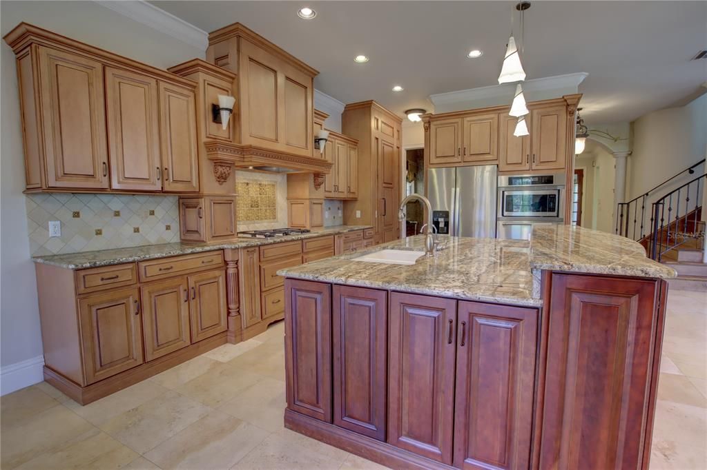 For Sale: $1,149,900 (4 beds, 4 baths, 3800 Square Feet)