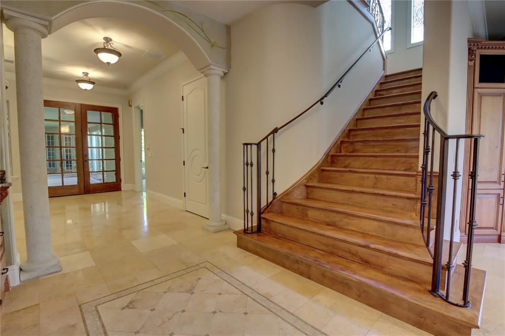 For Sale: $1,149,900 (4 beds, 4 baths, 3800 Square Feet)