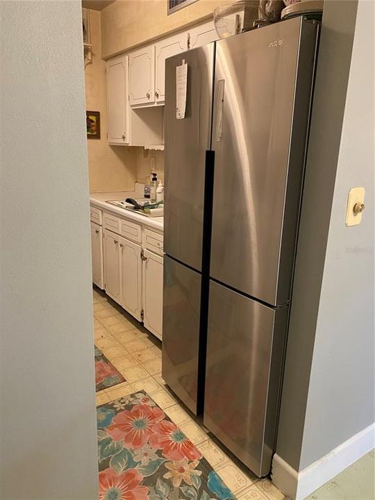 Под контрактом: $170,000 (2 спален, 1 ванн, 816 Квадратных фут)