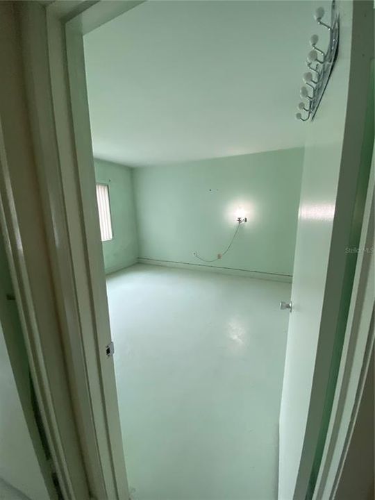 Под контрактом: $170,000 (2 спален, 1 ванн, 816 Квадратных фут)