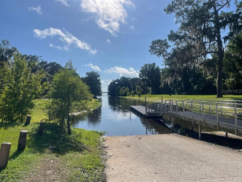 待售: $190,000 (2 贝兹, 1 浴室, 955 平方英尺)