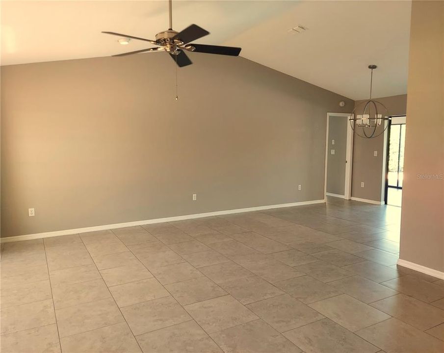 На продажу: $529,000 (3 спален, 2 ванн, 2304 Квадратных фут)