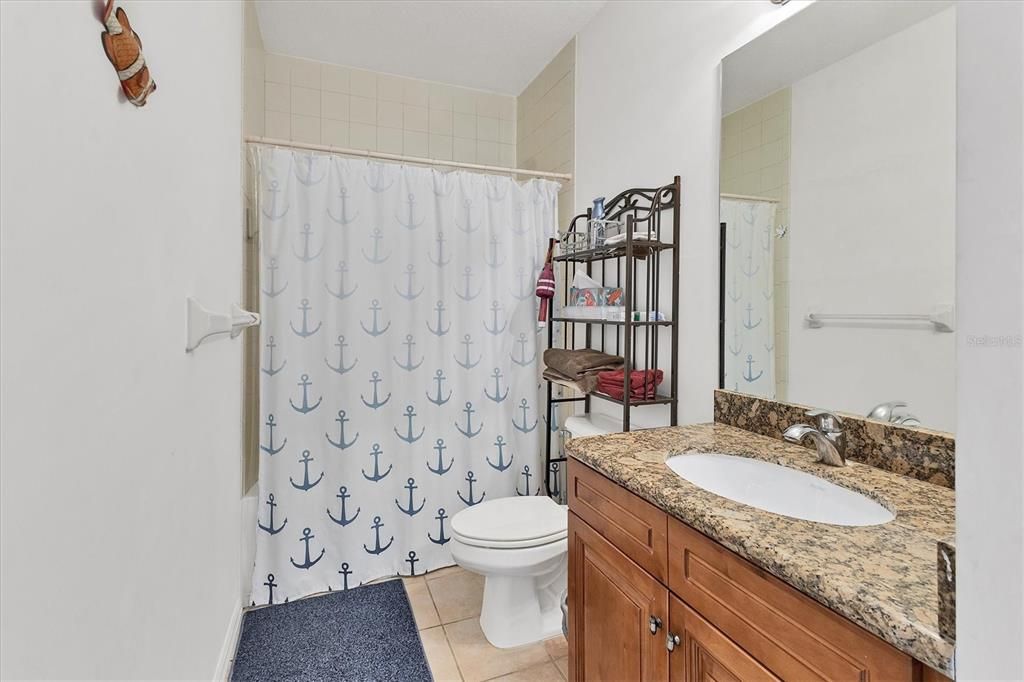 出租: $2,000 (2 贝兹, 2 浴室, 903 平方英尺)