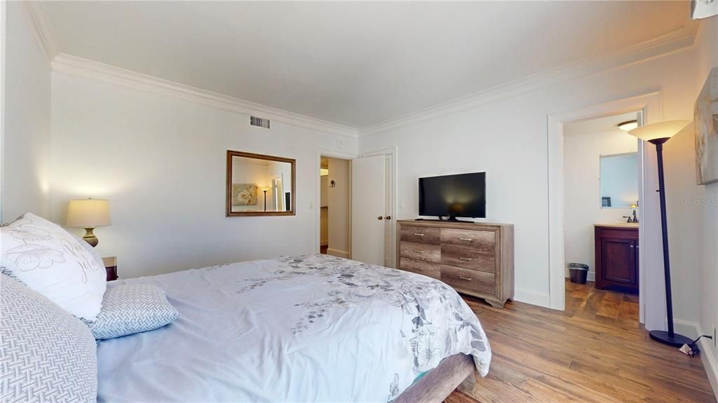 待售: $1,270,000 (2 贝兹, 2 浴室, 1500 平方英尺)