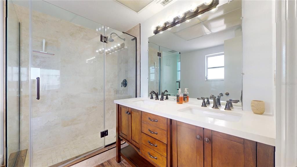 待售: $1,270,000 (2 贝兹, 2 浴室, 1500 平方英尺)