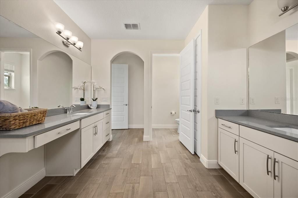 待售: $1,324,950 (5 贝兹, 3 浴室, 3910 平方英尺)