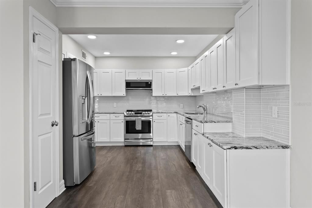 Active With Contract: $5,000 (3 beds, 2 baths, 2000 Square Feet)