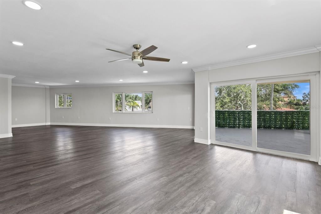 Active With Contract: $5,000 (3 beds, 2 baths, 2000 Square Feet)